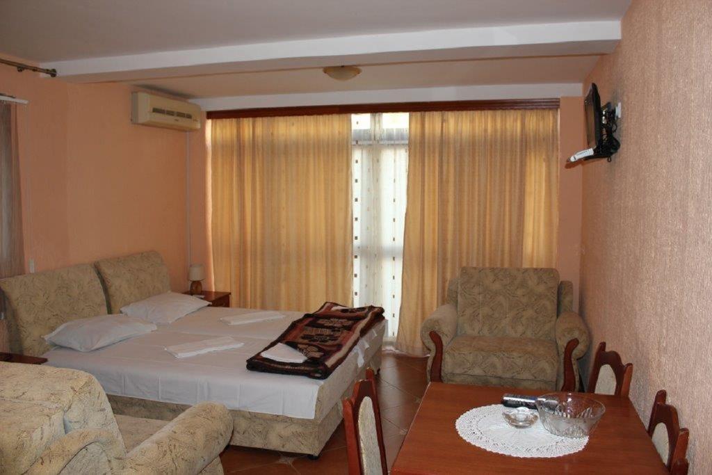 Guest House Zlatibor Budva Szoba fotó